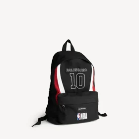 Balenciaga voor heren | Explorer-rugzak uit de NBA-samenwerking in zwart/wit/vermiljoenrood