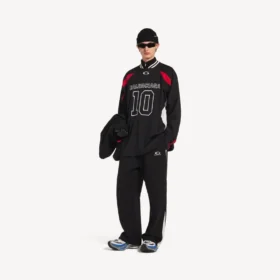 Balenciaga voor heren | NBA-samenwerking: oversized T-shirt met lange mouwen in zwart/multicolor