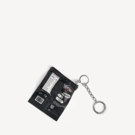 Charm/sleutelhanger ‘chips’ in zwart