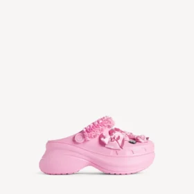 Crocs™-muiltjes voor dames met Jibbitz™ in lichtroze