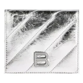 Crush portemonnee met klep voor munten en pasjes, gemetalliseerd en doorgestikt “Silver” 766461210IW8110