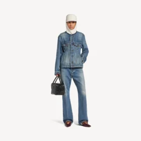 Damesjas met Hourglass-figuur in donkerblauw