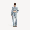 Damesjeans met gedraaide naden in bleek lichtblauw