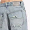 Damesjeans met gedraaide naden in bleek lichtblauw