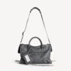 De City Bag Medium in vulkanisch gesteente