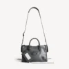 De City Bag Small in vulkanisch gesteente