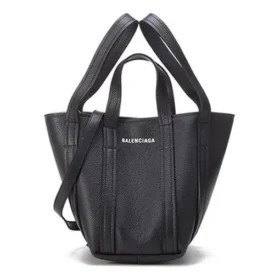 Everyday XS North-South schoudertas “Black” 67279315YUN1090
