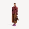 Gevouwen korte trenchcoat voor dames in bordeauxrood