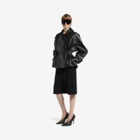 Gevouwen korte trenchcoat voor dames in zwart