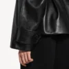 Gevouwen korte trenchcoat voor dames in zwart