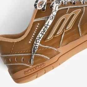 Hamptons herensneaker met medium versleten look in camel