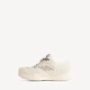 Hamptons suède platform sneaker voor dames in beige/zwart