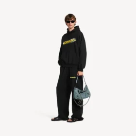 Hoodie voor heren met ‘messy spray’-print en medium pasvorm  in zwart