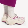 Jet-sneaker voor dames in de kleur ‘eggshell/strawberry pink’