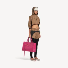 Kort model techwear-jas voor dames in camel