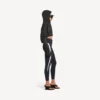 Kort model techwear-jas voor dames in zwart