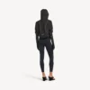 Kort model techwear-jas voor dames in zwart