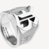 Melrose zegelring in antiek zilver
