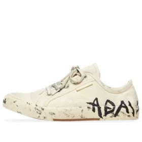 Paris Low Top Sneakers “Wit versleten katoen en wit rubber met graffiti” 688757W3RR59010