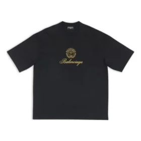 Qixi Crest T-shirt, medium pasvorm “Zwart” 612966TMVL41075