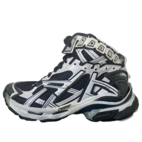 Runner High Top Sneakers “Tweekleurig zwart en wit” 695764W3RH29010