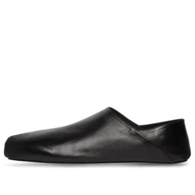 Slip-on met vierkante neus van zacht kalfsleer “Zwart” 702072WBDH11000