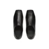 Slip-on met vierkante neus van zacht kalfsleer “Zwart” 702072WBDH11000