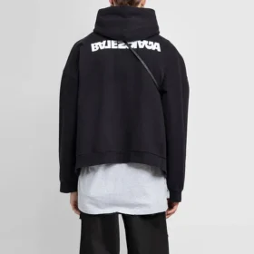 Turn-hoodie met wijde pasvorm “Zwart” 674986TLVB49034