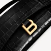 Zwart damespochetje in Hourglass-model met ketting